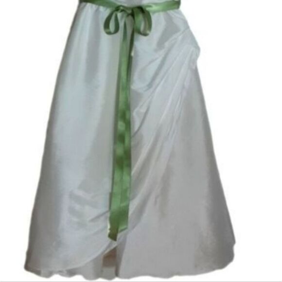 Rosebuds Flowergirl Dress Removable Sage Green Sash Sz 6 - Picture 9 of 12